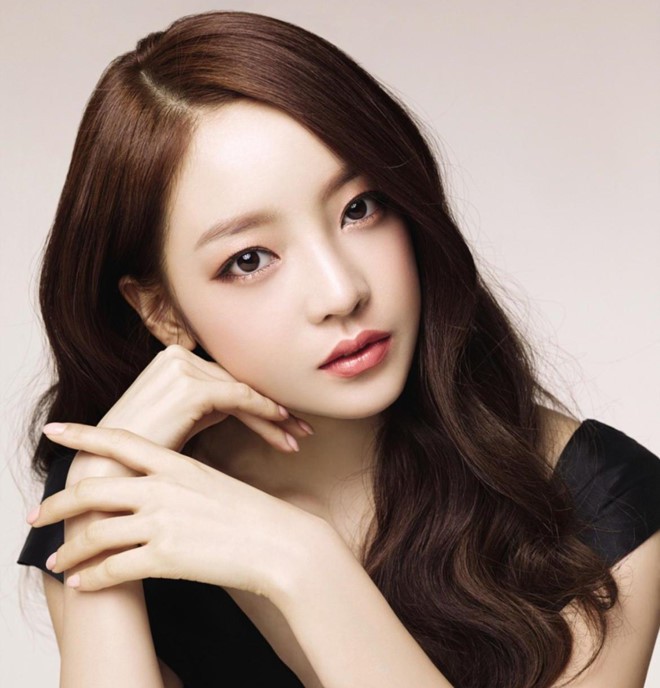 Goo Hara - búp bê sống với đời tư thị phi đến mức bế tắc phải tự tử - Ảnh 6.