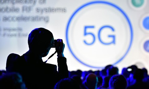 5G là lí do cho cú búng tay hủy diệt Huawei - Ảnh 6.