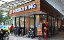 Burger King hứng cơn thịnh nộ ‘một sao’ của khách hàng vì biển thông báo có tính phân biệt với shipper