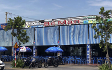 Hàng loạt nhà hàng ven biển Đà Nẵng xây dựng không phép, hết hạn