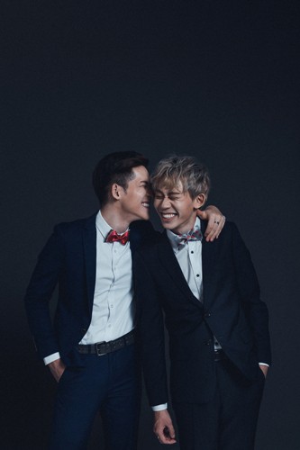 Người LGBT ở Đài Loan (Trung Quốc) vui mừng khi được kết hôn đồng giới nhưng cặp đồng tính điển trai này lại đau buồn vì lí do không ngờ - Ảnh 6. Người LGBT ở Đài Loan (Trung Quốc) vui mừng khi được kết hôn đồng giới nhưng cặp đồng tính điển trai này lại đau buồn vì lí do không ngờ - Ảnh 6.