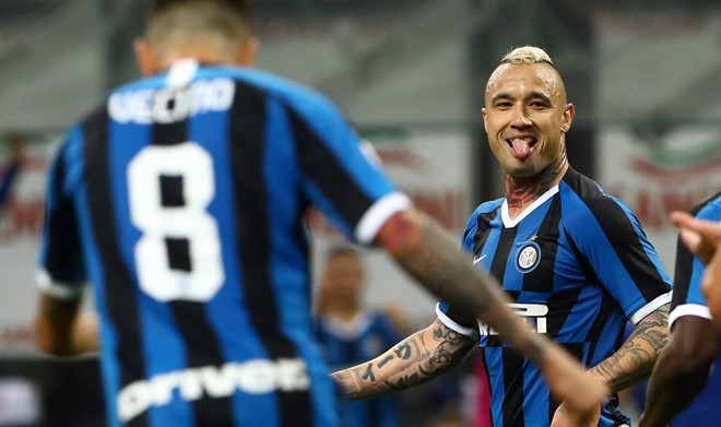Thắng nghẹt thở, Inter giành vé dự Champions League mùa tới - Ảnh 2. Thắng nghẹt thở, Inter giành vé dự Champions League mùa tới - Ảnh 2.