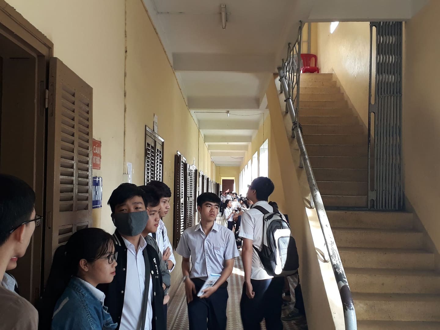Khánh Hòa: Sau 6 năm xét tuyển, hơn 13.500 thí sinh sẽ dự thi vào lớp 10 - Ảnh 2. Khánh Hòa: Sau 6 năm xét tuyển, hơn 13.500 thí sinh sẽ dự thi vào lớp 10 - Ảnh 2.