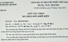 Chuyên viên văn phòng UBND TP HCM kiện quyết định xử phạt 'xúc phạm người khác'