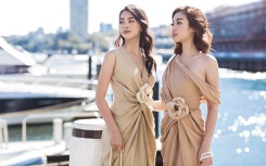 Đỗ Mỹ Linh - Tiểu Vy đẹp ngẩn ngơ giữa mùa thu Sydney
