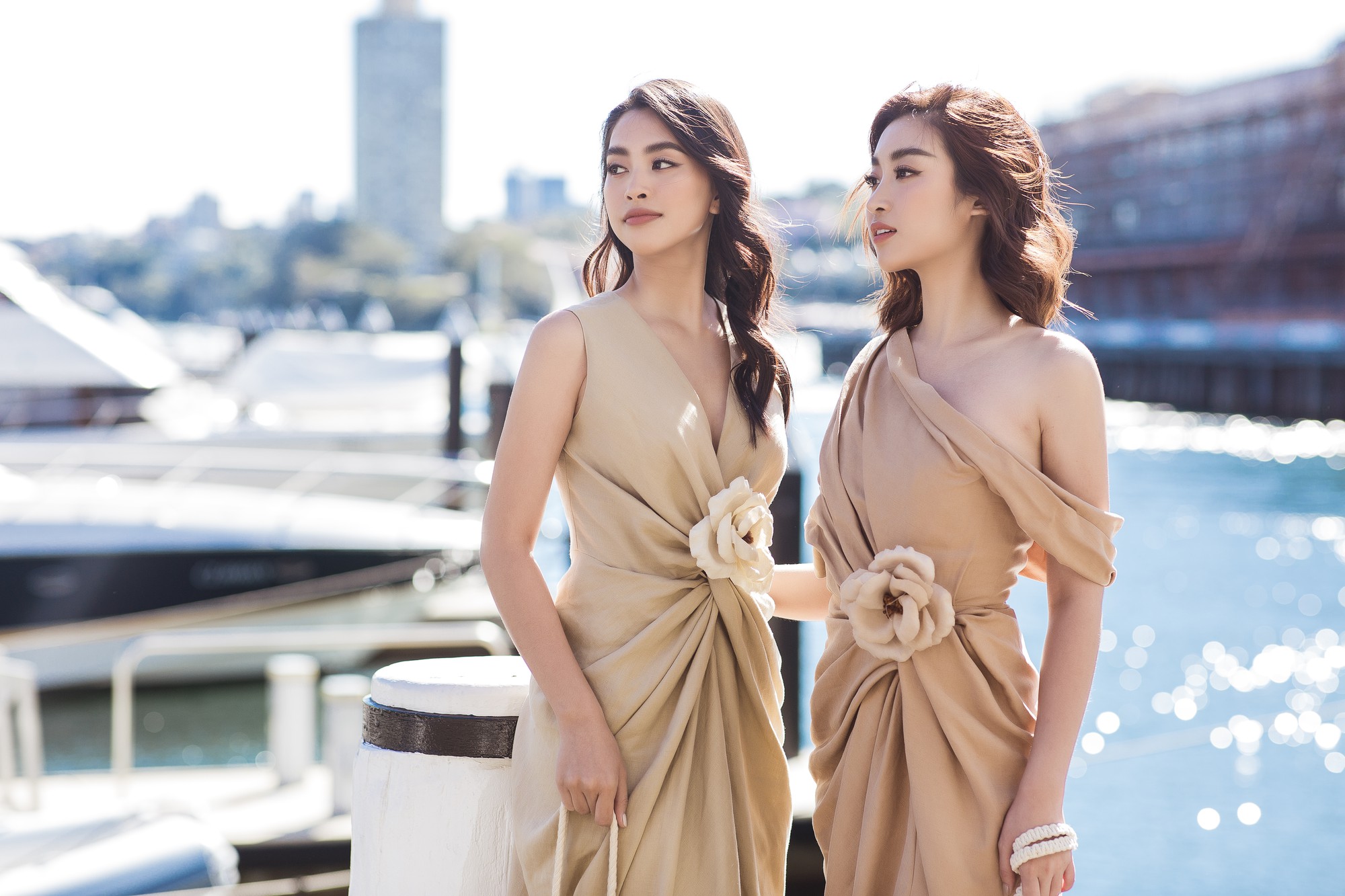 Đỗ Mỹ Linh - Tiểu Vy đẹp ngẩn ngơ giữa mùa thu Sydney - Ảnh 6. Đỗ Mỹ Linh - Tiểu Vy đẹp ngẩn ngơ giữa mùa thu Sydney - Ảnh 6.