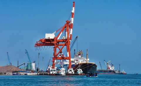 Cận cảnh cảng Quy Nhơn bị bán cổ phần với giá rẻ như cho - Ảnh 4. Cận cảnh cảng Quy Nhơn bị bán cổ phần với giá rẻ như cho - Ảnh 4.