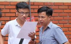 Thông tin tuyển sinh 2019 (29/5): Lời khai của những người được cho là nhờ Giám đốc Sở GD&ĐT Sơn La 'xem điểm thi', thi lớp 10 căng hơn thi đại học