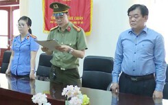 Bị công an triệu tập, những người được cho là nhờ Giám đốc Sở GD&ĐT Sơn La 'xem điểm thi' khai gì?