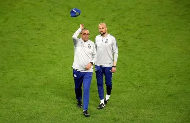 Higuain và David Luiz cãi nhau, HLV Sarri bỏ buổi tập trước chung kết - Ảnh 2.