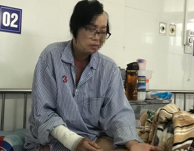 Cô giáo xinh đẹp bị chồng cũ tạt axit: Tôi từng sống không bằng chết - Ảnh 2. Cô giáo xinh đẹp bị chồng cũ tạt axit: Tôi từng sống không bằng chết - Ảnh 2.