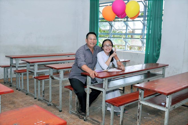 Người cha bán cá viên chiên suốt 13 năm cùng con dự lễ bế giảng - Ảnh 5.