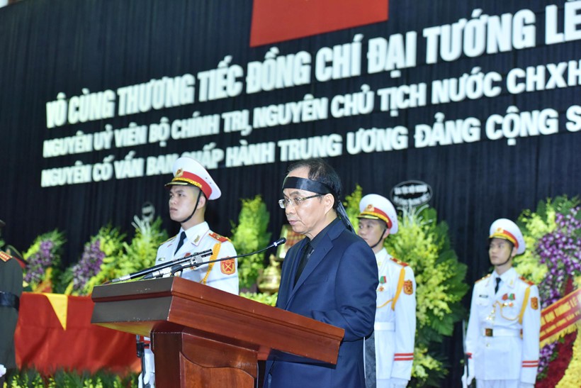 Đưa linh cữu nguyên Chủ tịch nước Lê Đức Anh về TP HCM  - Ảnh 3.