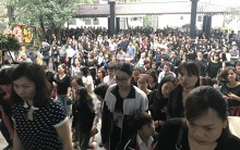 Nghẹn ngào trong đám tang nữ giáo viên bị Mercedes 'tử thần' tông tử vong ở hầm Kim Liên