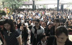 Nghẹn ngào trong đám tang nữ giáo viên bị Mercedes 'tử thần' tông tử vong ở hầm Kim Liên