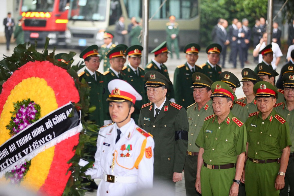 Cử hành Lễ Quốc tang nguyên Chủ tịch nước Lê Đức Anh - Ảnh 6. Cử hành Lễ Quốc tang nguyên Chủ tịch nước Lê Đức Anh - Ảnh 6.