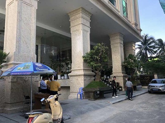 Một phóng viên Báo Pháp Luật TP HCM bị dọa thanh toán cả gia đình - Ảnh 1. Một phóng viên Báo Pháp Luật TP HCM bị dọa thanh toán cả gia đình - Ảnh 1.