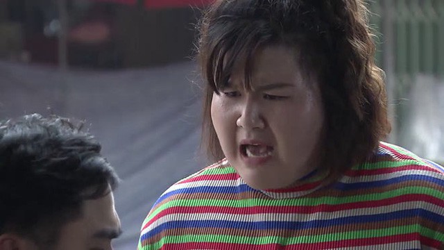 Về nhà đi con tập 19: Tưởng số hời sắp lấy chồng đại gia, Thư bị Vũ và Dũng ngửa bài đầy đau đớn - Ảnh 11. Về nhà đi con tập 19: Tưởng số hời sắp lấy chồng đại gia, Thư bị Vũ và Dũng ngửa bài đầy đau đớn - Ảnh 11.