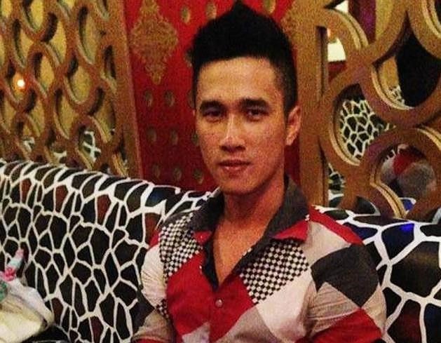Thảm sát 3 người ở Bình Tân: Cha khóc nghẹn giữa đêm mưa vì con trai sát hại mẹ, dì cùng bà ngoại - Ảnh 1.