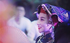 Sau 4 năm bất ngờ nổi tiếng, cuộc sống của 'cô đồng đẹp nhất Vịnh Bắc Bộ' giờ ra sao?