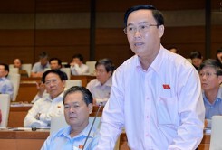 'Có nên đầu tư tiếp vào doanh nghiệp độc quyền điện nhưng luôn kêu lỗ'