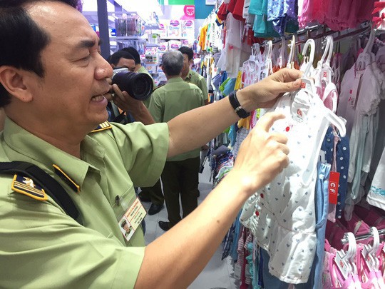 Vụ Con Cưng: Bộ Công Thương nghiêm khắc phê bình cán bộ Quản lí thị trường - Ảnh 1. Vụ Con Cưng: Bộ Công Thương nghiêm khắc phê bình cán bộ Quản lí thị trường - Ảnh 1.