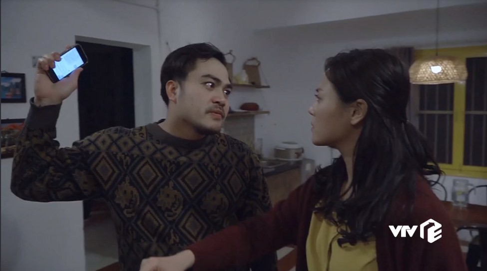 Về nhà đi con tập 34: Huệ bị Khải cưỡng bức ngay trong nhà mình, Vũ và Thư háo hức chuẩn bị đám cưới - Ảnh 10. Về nhà đi con tập 34: Huệ bị Khải cưỡng bức ngay trong nhà mình, Vũ và Thư háo hức chuẩn bị đám cưới - Ảnh 10.