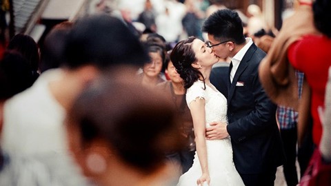 Người trẻ Nhật 10 năm không yêu, kết hôn sau 6 tháng quen qua mạng - Ảnh 2. Người trẻ Nhật 10 năm không yêu, kết hôn sau 6 tháng quen qua mạng - Ảnh 2.
