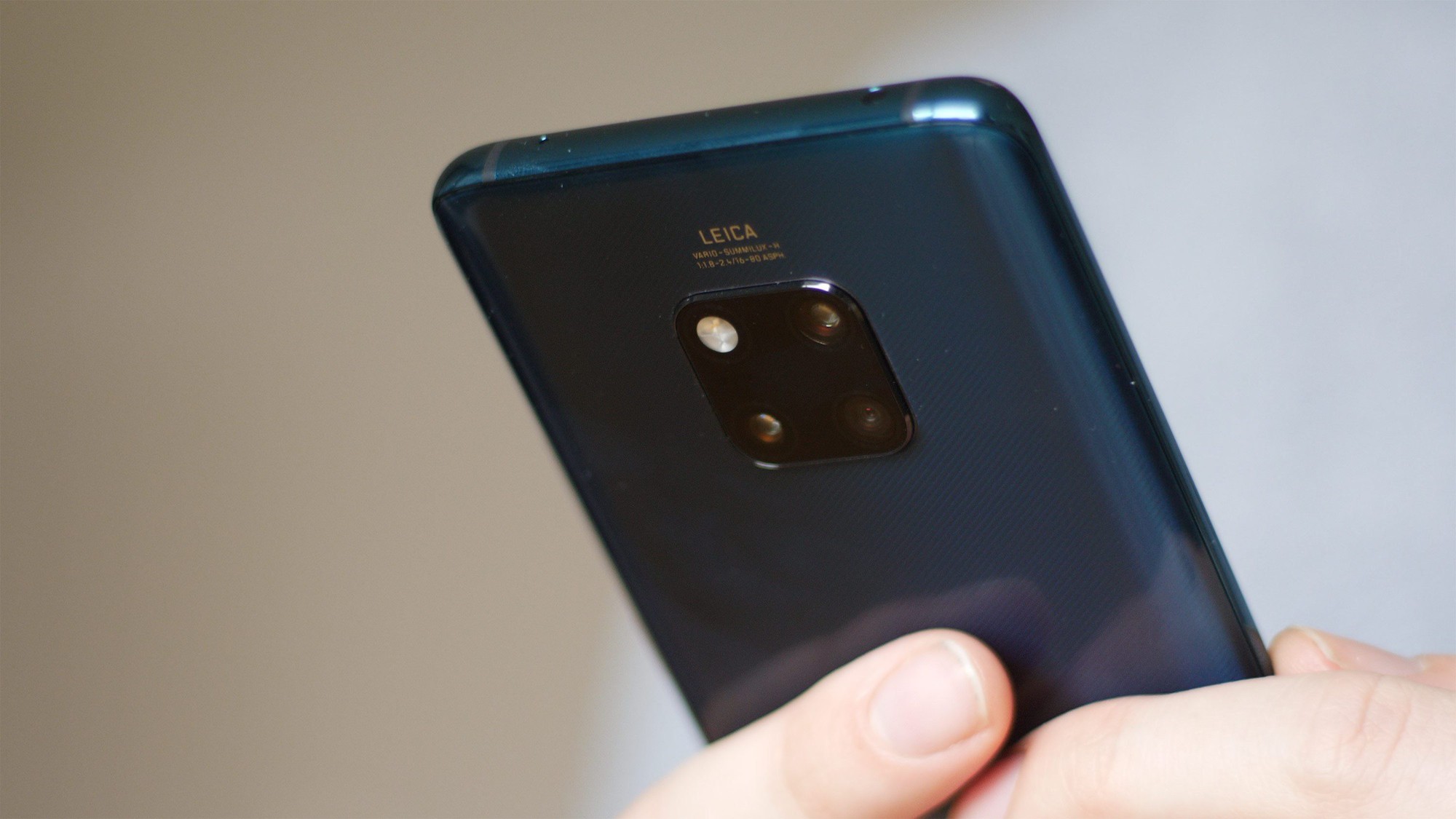 Huawei Mate 20 Pro bất ngờ quay trở lại danh sách cập nhật Android Q beta - Ảnh 1.