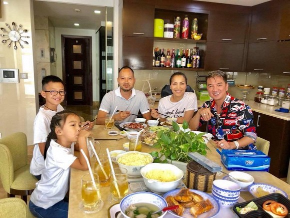 Không chỉ có biệt thự, xe hơi ở Mỹ, Hồng Ngọc còn có được điều mà nhiều cô gái Việt khao khát  - Ảnh 12.