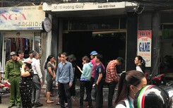 Giành quyền nuôi con, bịt mặt đổ xăng đốt cửa hàng vợ cũ