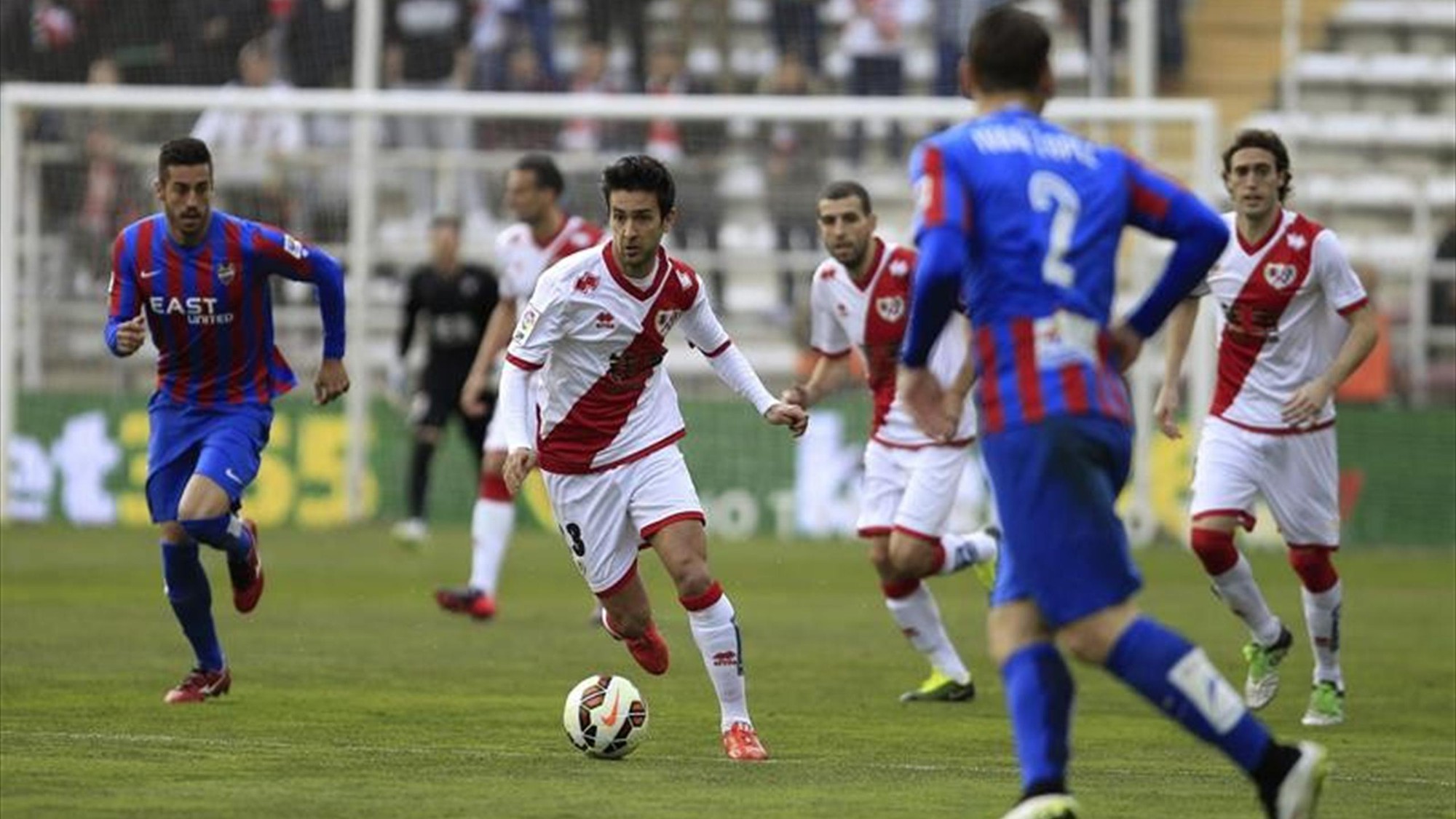 Nhận định Levante vs Vallecano, 18h00 ngày 04/5: VĐQG Tây Ban Nha - Ảnh 1.