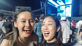 Khởi My, Trang Lou khởi đầu trend quay vlog du lịch chỉ... cười ha ha - Ảnh 1. Khởi My, Trang Lou khởi đầu trend quay vlog du lịch chỉ... cười ha ha - Ảnh 1.