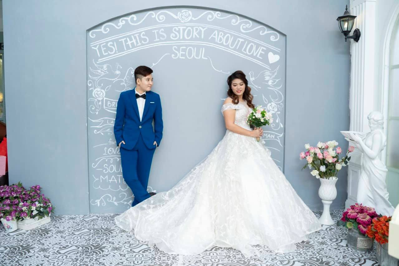 Chuyện tình của cặp đồng tính nữ: Chụp ảnh cưới trước rồi xin phép ba mẹ - Ảnh 6. Chuyện tình của cặp đồng tính nữ: Chụp ảnh cưới trước rồi xin phép ba mẹ - Ảnh 6.