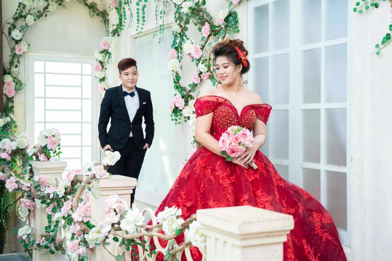 Chuyện tình của cặp đồng tính nữ: Chụp ảnh cưới trước rồi xin phép ba mẹ - Ảnh 10. Chuyện tình của cặp đồng tính nữ: Chụp ảnh cưới trước rồi xin phép ba mẹ - Ảnh 10.