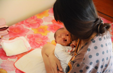 Phụ nữ 16 tuổi mang thai đôi phải đối mặt với những nguy cơ tiềm ẩn nào?