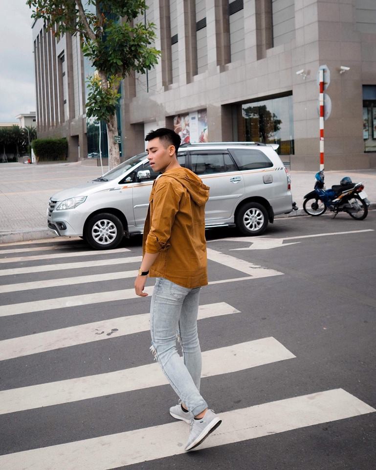 Khánh Sự - cực phẩm LGBT sở hữu những set đồ vừa đơn giản vừa thu hút - Ảnh 6.