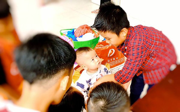 Giáo sư biết tuốt Minh Khang khiến MC Lại Văn Sâm ngả mũ thán phục ở Mặt trời bé con giờ ra sao? - Ảnh 4. Giáo sư biết tuốt Minh Khang khiến MC Lại Văn Sâm ngả mũ thán phục ở Mặt trời bé con giờ ra sao? - Ảnh 4.