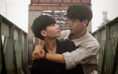 Bộ ảnh 'Chàng kính cận - tình yêu của tôi' khiến cộng đồng mạng 'sốt xình xịch'