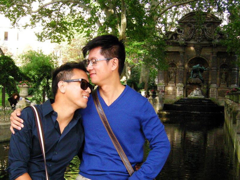 Những cặp đồng tính minh chứng cho tình yêu bền lâu của cộng đồng LGBT - Ảnh 8. Những cặp đồng tính minh chứng cho tình yêu bền lâu của cộng đồng LGBT - Ảnh 8.