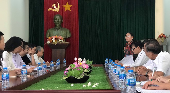 Một doanh nghiệp đề nghị Hoa hậu Phương Khánh và UBND tỉnh Bến Tre xin lỗi - Ảnh 1. Một doanh nghiệp đề nghị Hoa hậu Phương Khánh và UBND tỉnh Bến Tre xin lỗi - Ảnh 1.
