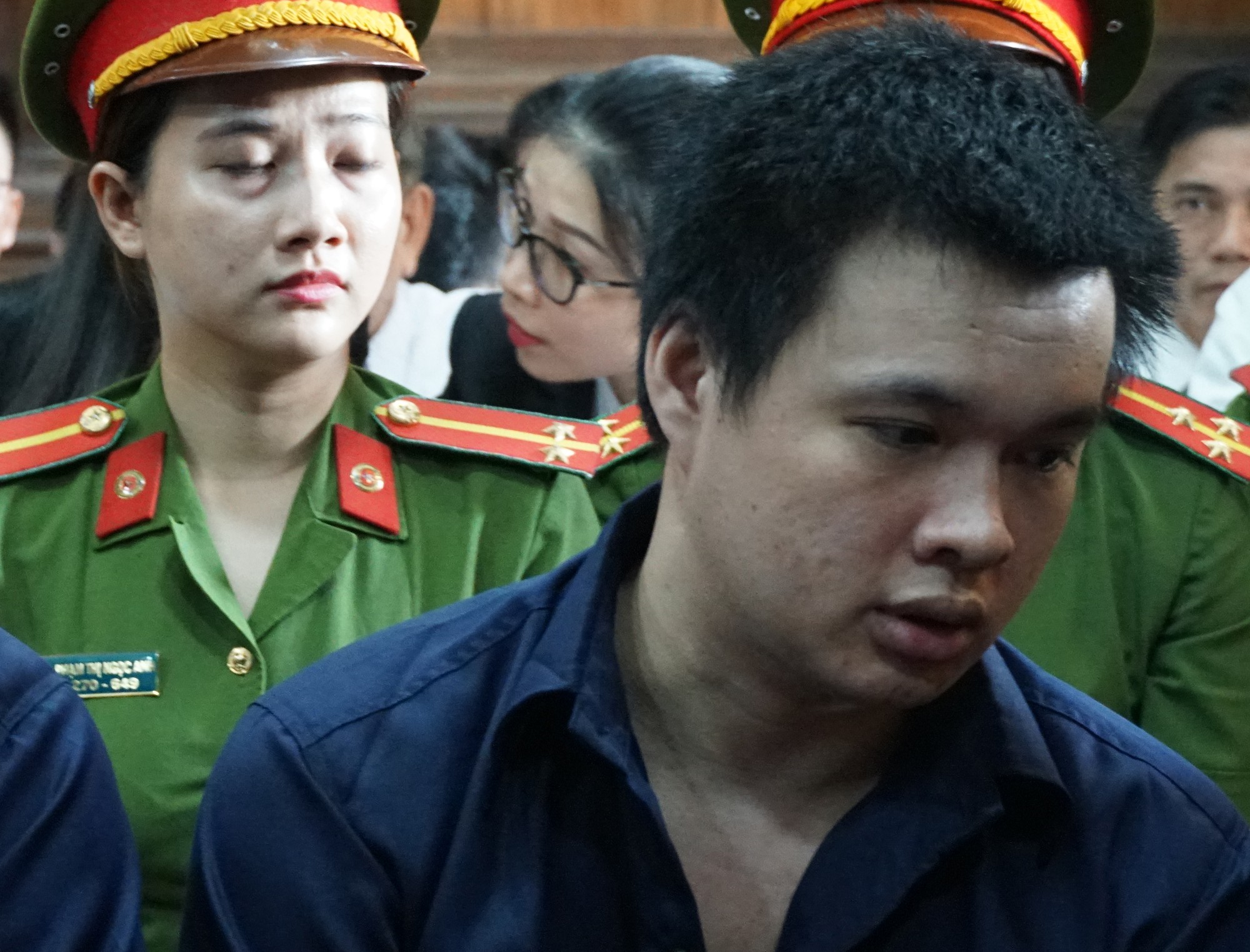 10 bị cáo trong đường dây ma túy khủng của ông trùm Văn Kính Dương có vai trò như thế nào? - Ảnh 8. 10 bị cáo trong đường dây ma túy khủng của ông trùm Văn Kính Dương có vai trò như thế nào? - Ảnh 8.