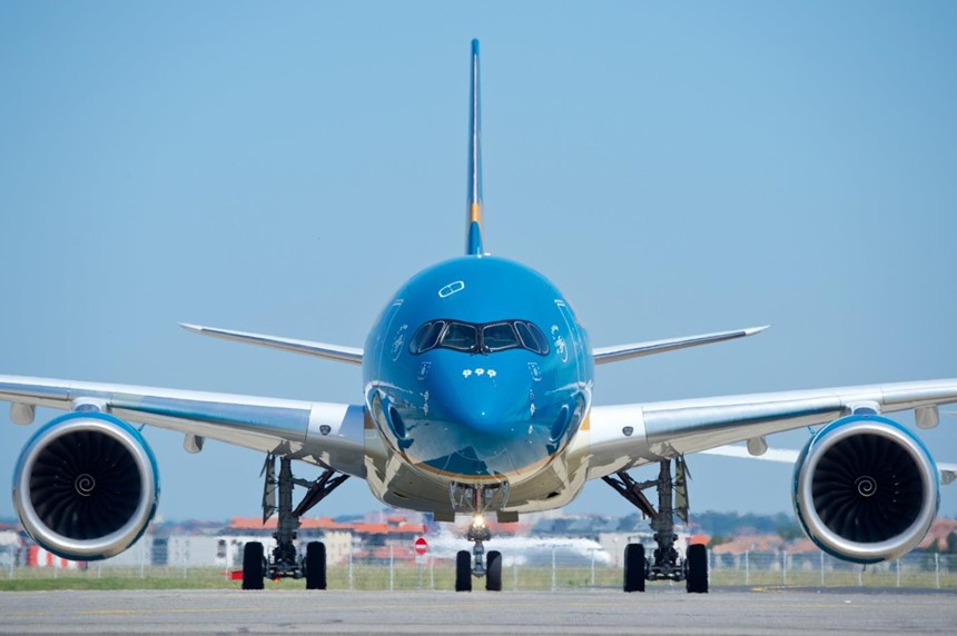 Vietnam Airlines sắp đầu tư hơn 3,6 tỉ USD mua mới 50 máy bay thân hẹp và 10 phản lực, lo sự quá tải của sân bay Tân Sơn Nhất  - Ảnh 1.