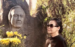 Khánh Ly: 'Mộ Trịnh Công Sơn nên được giữ ở Sài Gòn'