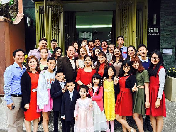 Bất ngờ về mẹ ruột Mỹ Tâm: Được coi là hoa khôi 1 huyện, dạy con thành đạt phải khiêm nhường - Ảnh 1.