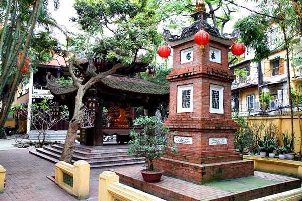 Cùng đón Đại lễ Phật Đản tại những ngôi chùa nổi tiếng ở Hà Nội - Ảnh 5.