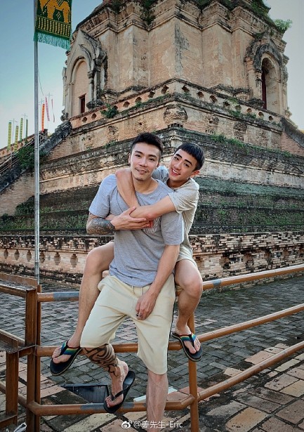 Thông tin cặp đam mỹ cường công mỹ thụ nổi tiếng mạng xã hội chia tay khiến fan tiếc hùi hụi - Ảnh 10. Thông tin cặp đam mỹ cường công mỹ thụ nổi tiếng mạng xã hội chia tay khiến fan tiếc hùi hụi - Ảnh 10.