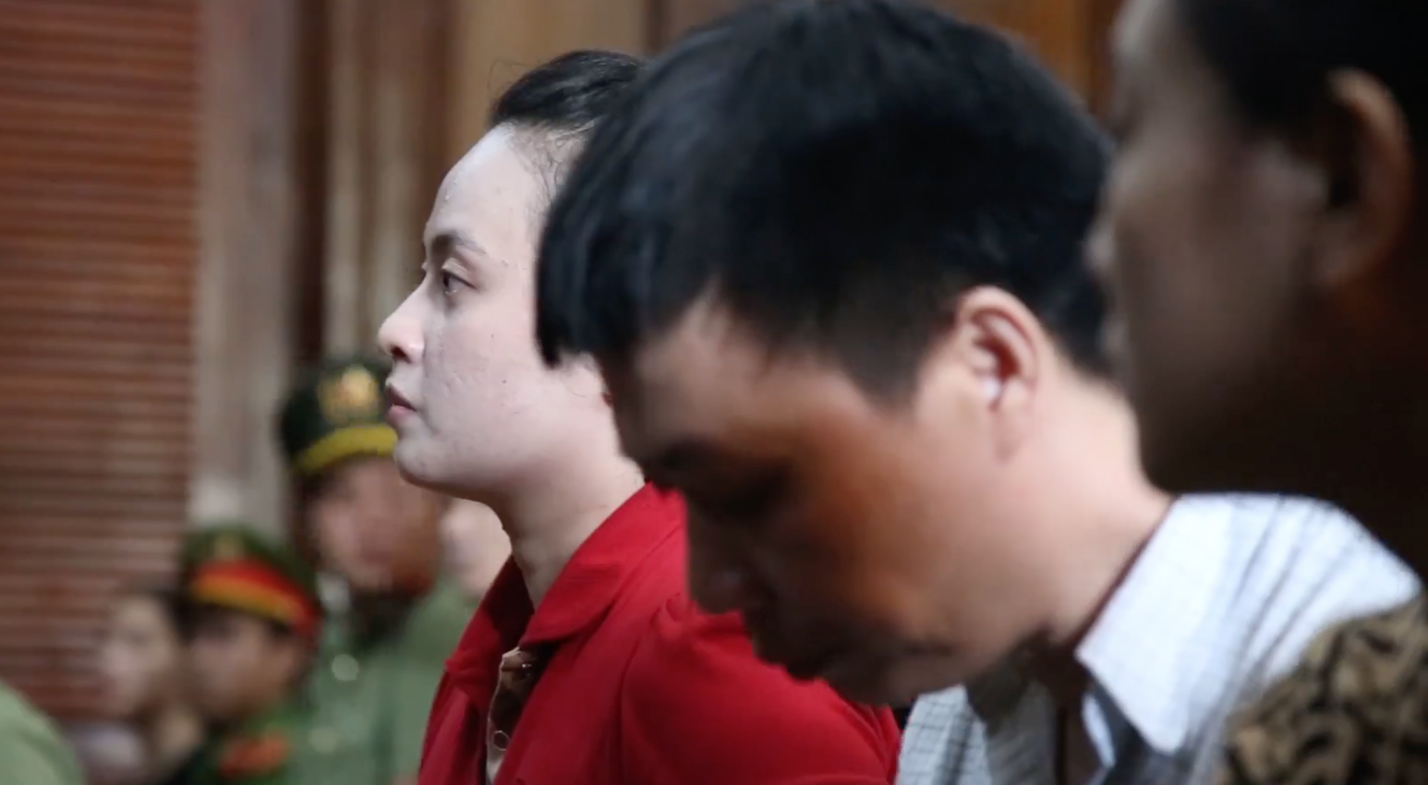 Những điểm nhấn trong phần xét hỏi phiên xử trùm ma túy Văn Kính Dương và người tình Ngọc Miu - Ảnh 3. Những điểm nhấn trong phần xét hỏi phiên xử trùm ma túy Văn Kính Dương và người tình Ngọc Miu - Ảnh 3.
