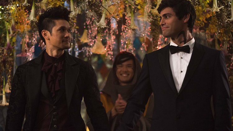 Shadowhunters: Cặp đôi đồng tính trong màn cướp rể huyền thoại năm nào nay đã kết hôn rồi đây - Ảnh 1. Shadowhunters: Cặp đôi đồng tính trong màn cướp rể huyền thoại năm nào nay đã kết hôn rồi đây - Ảnh 1.