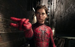 Sao Hollywood sa đọa vì cờ bạc, có cả 'Người Nhện' lẫn 'Người Dơi'